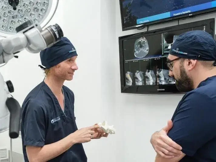 experto dentista Ibiza ZAGA Center