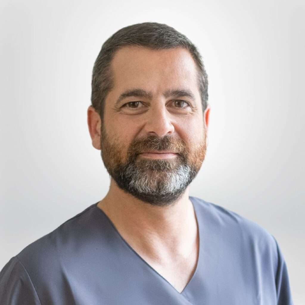 Dr Manuel Martín Luque experto dental
